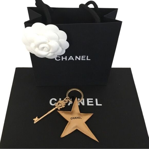 CHANEL KEYCHAIN PRESTIGE KEY CHARM